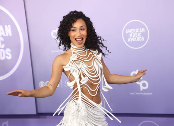 Eva Gutowski attends the 52nd annual American Music Awards at the MGM Grand Garden Arena in Las Vegas on Monday, May 25, 2026.  LAV20260525405 JAMESxATOA