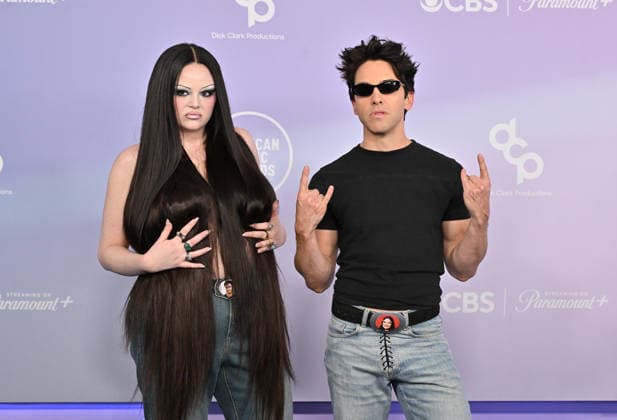 52nd American Music Awards Megan Stalter and Paul W. Downs arriving to the 52nd American Music Awards held at the MGM Grand Garden Arena on May 25, 2026 in Las Vegas, NV. Las Vegas MGM Grand Garden Arena Nevada USA Copyright: xLisaxOConnorx xAFF-USA.comx