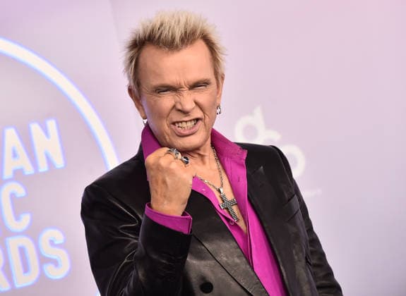 52nd American Music Awards Billy Idol arriving to the 52nd American Music Awards held at the MGM Grand Garden Arena on May 25, 2026 in Las Vegas, NV. Las Vegas MGM Grand Garden Arena Nevada USA Copyright: xLisaxOConnorx xAFF-USA.comx