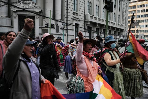 Protest held in La Paz calling for the resignation of Bolivian President Rodrigo Paz LA PAZ, BOLIVIA - MAY 25: Protesters demanding the resignation of Bolivian President Rodrigo Paz in La Paz, Bolivia, on May 25, 2026. Jorge Mateo Romay Salinas Anadolu La Paz Bolivia. Editorial use only. Please get in touch for any other usage.  Copyright: x2026xAnadoluxJorgexMateoxRomayxSalinasx