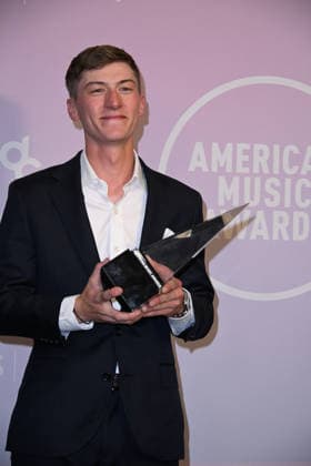 52nd American Music Awards: Press Room LAS VEGAS, NV - MAY 25: Sam Barber at the 52nd American Music Awards on May 25, 2026 at the MGM Grand Garden Arena in Las Vegas, Nevada. Credit: Mindy Small AdMedia EDITORIAL USE ONLY  Copyright: xx AdMediax admphotostwo992135