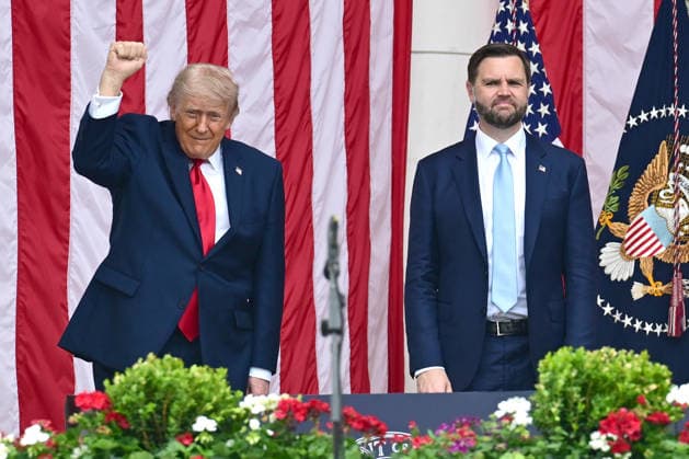 Trump Remarks on Memorial Day at Arlington National Cemetery United States President Donald J Trump gestures to the crowd as US Vice President JD Vance looks on prior to delivering remarks in the Amphitheater after laying a wreath at the Tomb of the Unknowns at Arlington National Cemetery in Arlington, Virginia on Memorial Day, Monday, May 25, 2026. Credit: CNP AdMedia Arlington Virginia United States of America EDITORIAL USE ONLY  Copyright: xx AdMediax admphotostwo992184