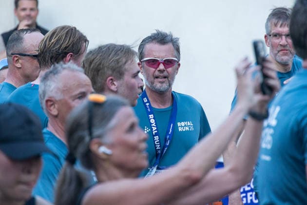 Royal Run In Copenhagen King Frederik X of Denmark crosses the finish line after a 10 km run during the Royal Run in Copenhagen, Denmark, on May 25, 2026. This is the eighth time the Royal Run is held across the country. Royal Run 2026 has the highest number of registered participants ever, with 112,450 registered in the five host cities. Copenhagen Denmark  Copyright: xKristianxTuxenxLadegaardxBergx originalFilename: 1077900919st.jpg