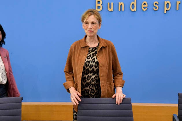 ABB BPK-KINDEREPORT- Karin Rien Bundesministerin fuer Bildung, Familie, Senioren, Frauen und Jugend Thema-Kinderreport 2026 Chancengerechte Bildung Vorstellung Bericht auf der BPK Berlin Bundespressekonferenz am 26.05.2026 Berlin Deutschland *** ABB BPK KINDEREPORT Karin Rien Federal Minister of Education, Family Affairs, Senior Citizens, Women and Youth Topic Childrens Report 2026 Equal Opportunities in Education Presentation Report at the BPK Berlin Federal Press Conference on 26 05 2026 Berlin Germany