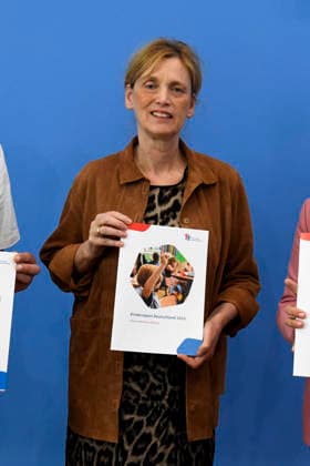 ABB BPK-KINDEREPORT- Karin Rien Bundesministerin fuer Bildung, Familie, Senioren, Frauen und Jugend Thema-Kinderreport 2026 Chancengerechte Bildung Vorstellung Bericht auf der BPK Berlin Bundespressekonferenz am 26.05.2026 Berlin Deutschland *** ABB BPK KINDEREPORT Karin Rien Federal Minister of Education, Family Affairs, Senior Citizens, Women and Youth Topic Childrens Report 2026 Equal Opportunities in Education Presentation Report at the BPK Berlin Federal Press Conference on 26 05 2026 Berlin Germany