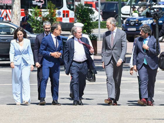 Felipe VI presides in Murcia the proclamation of the Princess of Girona Research Award 2026 King Felipe VI 2d and the President of the Region of Murcia, Fernando López Miras 1d , on his arrival at the ceremony of proclamation of the Princess of Girona Research Award 2026, in the Auditorium and Congress Center Víctor Villegas, on May 26, 2026, in Murcia Spain Felipe VI heads this fifth stage of the youth event which brings together the main regional and municipal authorities to announce the jurys decision and make public the name of the new winner in the scientific category of these state prizes 26 MAY 2026 Kiko Asunció Espana  Copyright: xKikoxAsuncionx 7551125