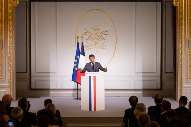 President Macron At the French Electricity Team meeting - Paris French President Emmanuel Macron delivers a speech during a press conference as part of a meeting with the French Electricity Team to advance the electrification of France in the coming years, at the Elysee Palace, in Paris on May 26, 2026. Photo by Raphael Lafargue ABACAPRESS.COM Paris France  Copyright: xLafarguexRaphael ABACAx