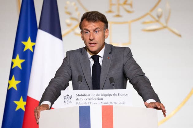 President Macron At the French Electricity Team meeting - Paris French President Emmanuel Macron delivers a speech during a press conference as part of a meeting with the French Electricity Team to advance the electrification of France in the coming years, at the Elysee Palace, in Paris on May 26, 2026. Photo by Raphael Lafargue ABACAPRESS.COM Paris France  Copyright: xLafarguexRaphael ABACAx