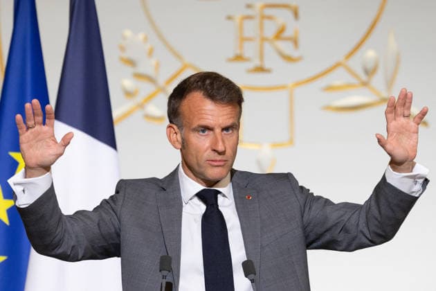 President Macron At the French Electricity Team meeting - Paris French President Emmanuel Macron delivers a speech during a press conference as part of a meeting with the French Electricity Team to advance the electrification of France in the coming years, at the Elysee Palace, in Paris on May 26, 2026. Photo by Raphael Lafargue ABACAPRESS.COM Paris France  Copyright: xLafarguexRaphael ABACAx