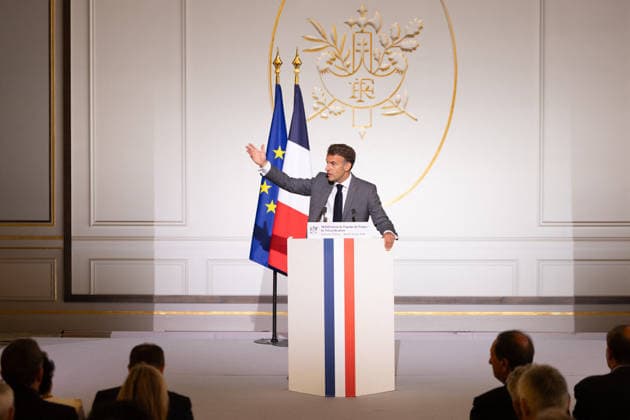 President Macron At the French Electricity Team meeting - Paris French President Emmanuel Macron delivers a speech during a press conference as part of a meeting with the French Electricity Team to advance the electrification of France in the coming years, at the Elysee Palace, in Paris on May 26, 2026. Photo by Raphael Lafargue ABACAPRESS.COM Paris France  Copyright: xLafarguexRaphael ABACAx