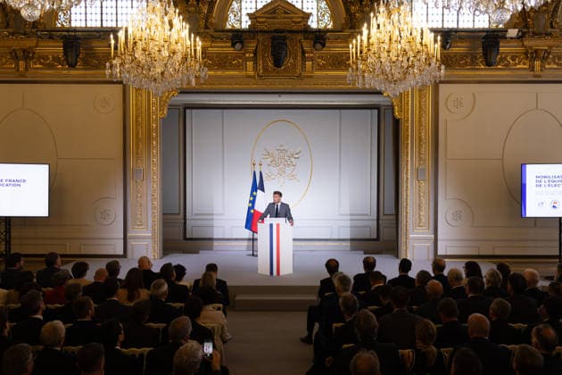 President Macron At the French Electricity Team meeting - Paris French President Emmanuel Macron delivers a speech during a press conference as part of a meeting with the French Electricity Team to advance the electrification of France in the coming years, at the Elysee Palace, in Paris on May 26, 2026. Photo by Raphael Lafargue ABACAPRESS.COM Paris France  Copyright: xLafarguexRaphael ABACAx