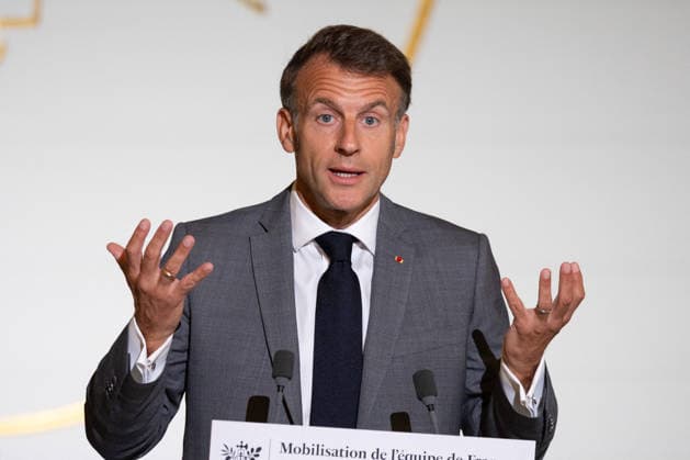 President Macron At the French Electricity Team meeting - Paris French President Emmanuel Macron delivers a speech during a press conference as part of a meeting with the French Electricity Team to advance the electrification of France in the coming years, at the Elysee Palace, in Paris on May 26, 2026. Photo by Raphael Lafargue ABACAPRESS.COM Paris France  Copyright: xLafarguexRaphael ABACAx