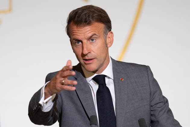 President Macron At the French Electricity Team meeting - Paris French President Emmanuel Macron delivers a speech during a press conference as part of a meeting with the French Electricity Team to advance the electrification of France in the coming years, at the Elysee Palace, in Paris on May 26, 2026. Photo by Raphael Lafargue ABACAPRESS.COM Paris France  Copyright: xLafarguexRaphael ABACAx