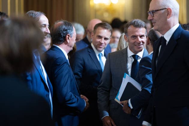 President Macron At the French Electricity Team meeting - Paris French President Emmanuel Macron during a press conference as part of a meeting with the French Electricity Team to advance the electrification of France in the coming years, at the Elysee Palace, in Paris on May 26, 2026. Photo by Raphael Lafargue ABACAPRESS.COM Paris France  Copyright: xLafarguexRaphael ABACAx