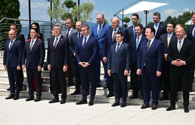 Hristijan Mickoski Prime Minister of North Macedonia and his counterpart Andrej Plenkovic Primeminister of Croatia during a family photo in Ohrid Republic of North Macedonia, MAy 26 2026. IMAGO PETR STOJANOVSKI