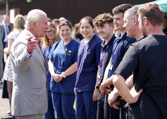 King Charles III Visits North Yorkshire YORK, ENGLAND - MAY 26: King Charles III (L) speaks with scientists and researchers during his visit to the Animal Plant and Health Agency on May 26, 2026 in York, England. During his visit, the King learnt about the agency s efforts to control the grey squirrel population through oral contraception, with the aim of supporting the endangered red squirrel species in the United Kingdom., Credit:Dominic Lipinski PA ROTA - B68 Avalon United Kingdom, England, York  Copyright: xDominicxLipinskix xPAxROTAx-xB68x xAvalonx 1105764107