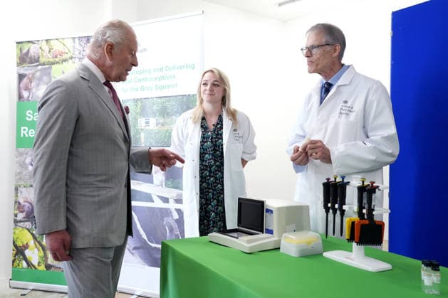 King Charles III Visits North Yorkshire YORK, ENGLAND - MAY 26: King Charles III speaks with Rebecca Pinkham and Dr Terry Corbitt during his visit to the Animal Plant and Health Agency on May 26, 2026 in York, England. During his visit, the King learnt about the agency s efforts to control the grey squirrel population through oral contraception, with the aim of supporting the endangered red squirrel species in the United Kingdom., Credit:Dominic Lipinski PA ROTA - B68 Avalon United Kingdom, England, York  Copyright: xDominicxLipinskix xPAxROTAx-xB68x xAvalonx 1105764140