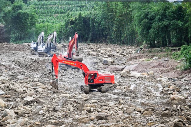 (260526) -- CHONGQING, May 26, 2026 -- This photo taken on May 26, 2026 shows a scene at the rescue site in Yongchuan District of southwest China s Chongqing Municipality, May 26, 2026. From Saturday night to early Sunday morning, a sudden and extreme catastrophic rainstorm struck Yongchuan, triggering flash floods and geological disasters in multiple areas of this district. After the disaster occurred, the local authorities immediately activated the emergency response mechanism, coordinated rescue forces from all sides and made every effort to carry out rescue operations and infrastructure restoration. Rescue and response efforts are still underway. ) CHINA-CHONGQING-FLOOD-RESCUE (CN) WangxQuanchao 