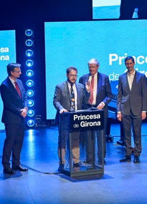 Felipe VI presides over the proclamation of the 2026 Princess of Girona Research Award in Murcia The recipient of the 2026 Princess of Girona Research Award, Rafael Luque, during the proclamation ceremony of the 2026 Princess of Girona Research Award, at the Víctor Villegas Auditorium and Congress Center, on May 26, 2026, in Murcia Spain Felipe VI heads this fifth stage of the youth event which brings together the main regional and municipal authorities to announce the jurys decision and make public the name of the new winner in the scientific category of these state prizes 26 MAY 2026 Kiko Asunció Spain  Copyright: xKikoxAsuncionx 7551624