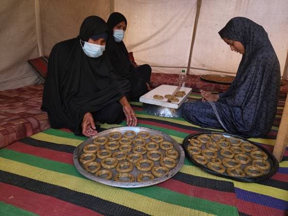 Eid traditions continue to be kept alive in Gaza KHAN YUNIS, GAZA, PALESTINE - MAY 26: Palestinian women prepare traditional Eid cookies made with dates and in ring shapes under difficult conditions made as preparations for Eid al-Adha continue in Khan Yunis, Gaza, Palestine, on May 26, 2026. Hani Alshaer Anadolu Khan Yunis Gaza. Editorial use only. Please get in touch for any other usage.  Copyright: x2026xAnadoluxHanixAlshaerx