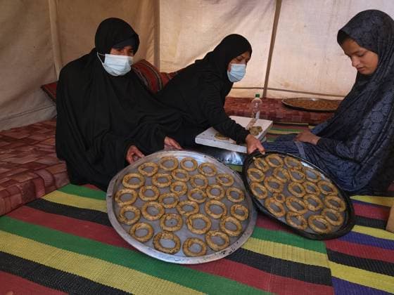 Eid traditions continue to be kept alive in Gaza KHAN YUNIS, GAZA, PALESTINE - MAY 26: Palestinian women prepare traditional Eid cookies made with dates and in ring shapes under difficult conditions made as preparations for Eid al-Adha continue in Khan Yunis, Gaza, Palestine, on May 26, 2026. Hani Alshaer Anadolu Khan Yunis Gaza. Editorial use only. Please get in touch for any other usage.  Copyright: x2026xAnadoluxHanixAlshaerx