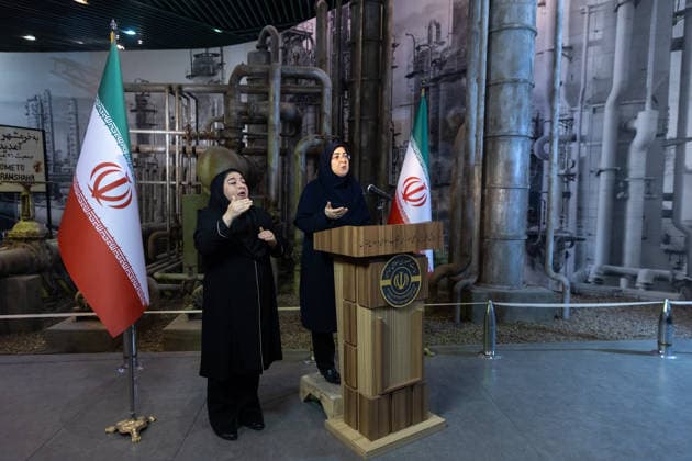Fatemeh Mohajerani, spokesperson of the Iranian government, in Tehran - 26 May 2026 Fatemeh Mohajerani, spokesperson of the Iranian government, speaks during her weekly press conference beside a model of the Abadan Oil Refinery at the Museum of the Holy Defense in Tehran. Tehran Iran Copyright: xFoadxAshtarix xSOPAxImagesx FAshtari-1920