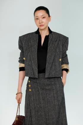 Chanel Metiers d Art 2026 Show Draws Global Stars to Seoul, South Korea South Korean model Jang Yoon-ju poses for photos during the Chanel Metiers d Art 2026 show in Seoul, South Korea, on May 26, 2026. Seoul South Korea  Copyright: xMatrixxImages JungxUi-Chelx