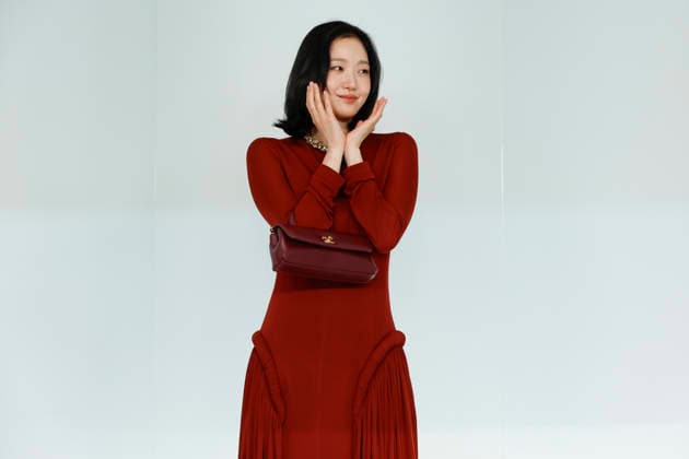 Chanel Metiers d Art 2026 Show Draws Global Stars to Seoul, South Korea South Korean actress and Chanel brand ambassador Kim Go-eun poses for photos during the Chanel Metiers d Art 2026 show in Seoul, South Korea, on May 26, 2026. Seoul South Korea  Copyright: xMatrixxImages JungxUi-Chelx