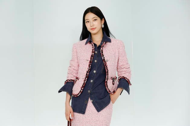 Chanel Metiers d Art 2026 Show Draws Global Stars to Seoul, South Korea Kazuha of South Korean girl group LE SSERAFIM poses for photos during the Chanel Metiers d Art 2026 show in Seoul, South Korea, on May 26, 2026. Seoul South Korea  Copyright: xMatrixxImages JungxUi-Chelx