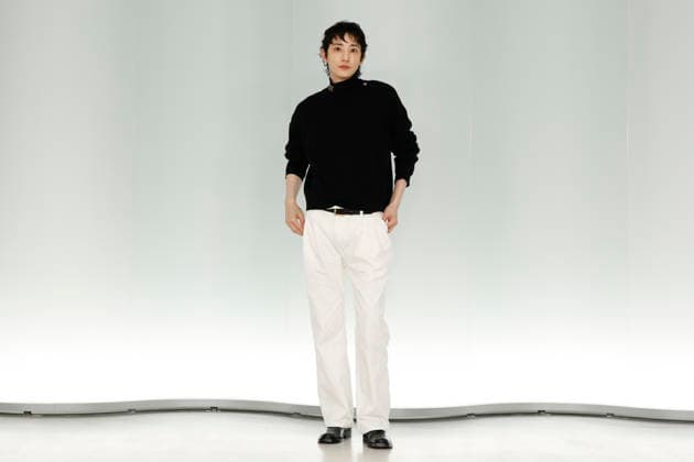 Chanel Metiers d Art 2026 Show Draws Global Stars to Seoul, South Korea South Korean actor Lee Soo-hyuk poses for photos during the Chanel Metiers d Art 2026 show in Seoul, South Korea, on May 26, 2026. Seoul South Korea  Copyright: xMatrixxImages JungxUi-Chelx