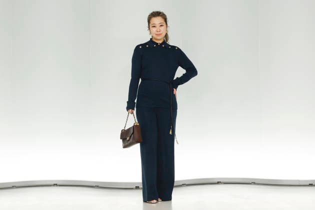 Chanel Metiers d Art 2026 Show Draws Global Stars to Seoul, South Korea South Korean-Canadian director Maggie Kang poses for photos during the Chanel Metiers d Art 2026 show in Seoul, South Korea, on May 26, 2026. Seoul South Korea  Copyright: xMatrixxImages JungxUi-Chelx