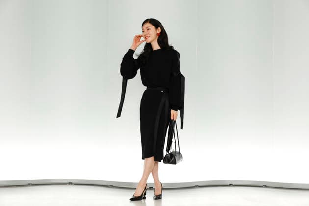 Chanel Metiers d Art 2026 Show Draws Global Stars to Seoul, South Korea South Korean actress Jeon Yeo-been poses for photos during the Chanel Metiers d Art 2026 show in Seoul, South Korea, on May 26, 2026. Seoul South Korea  Copyright: xMatrixxImages JungxUi-Chelx