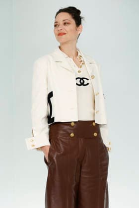 Chanel Metiers d Art 2026 Show Draws Global Stars to Seoul, South Korea French actress and Chanel brand ambassador Marion Cotillard poses for photos during the Chanel Metiers d Art 2026 show in Seoul, South Korea, on May 26, 2026. Seoul South Korea  Copyright: xMatrixxImages JungxUi-Chelx