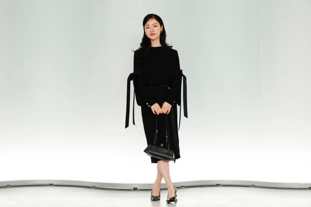 Chanel Metiers d Art 2026 Show Draws Global Stars to Seoul, South Korea South Korean actress Jeon Yeo-been poses for photos during the Chanel Metiers d Art 2026 show in Seoul, South Korea, on May 26, 2026. Seoul South Korea  Copyright: xMatrixxImages JungxUi-Chelx