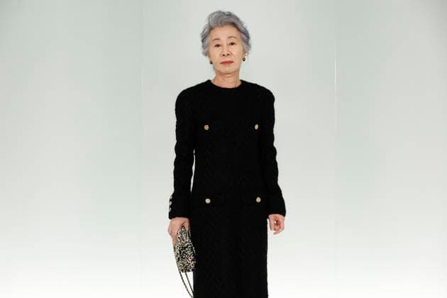 Chanel Metiers d Art 2026 Show Draws Global Stars to Seoul, South Korea South Korean actress Youn Yuh-jung poses for photos during the Chanel Metiers d Art 2026 show in Seoul, South Korea, on May 26, 2026. Seoul South Korea  Copyright: xMatrixxImages JungxUi-Chelx