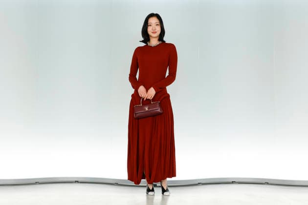 Chanel Metiers d Art 2026 Show Draws Global Stars to Seoul, South Korea South Korean actress and Chanel brand ambassador Kim Go-eun poses for photos during the Chanel Metiers d Art 2026 show in Seoul, South Korea, on May 26, 2026. Seoul South Korea  Copyright: xMatrixxImages JungxUi-Chelx