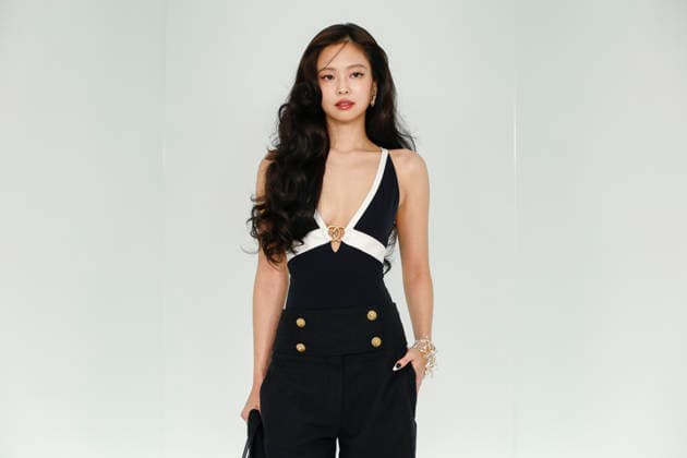 Chanel Metiers d Art 2026 Show Draws Global Stars to Seoul, South Korea Jennie of South Korean girl group BLACKPINK and Chanel global ambassador poses for photos during the Chanel Metiers d Art 2026 show in Seoul, South Korea, on May 26, 2026. Seoul South Korea  Copyright: xMatrixxImages JungxUi-Chelx