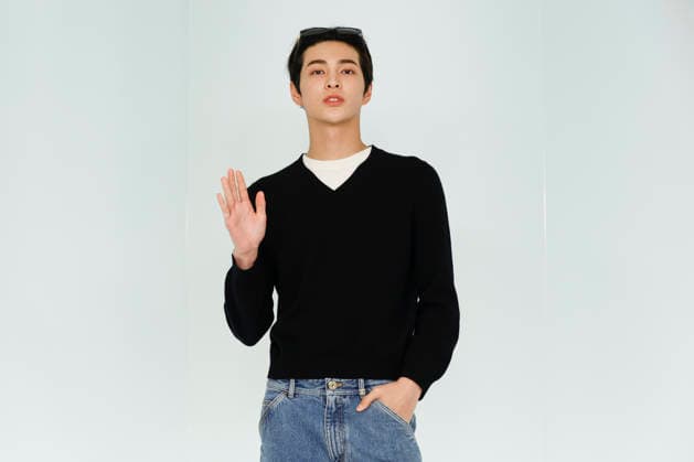 Chanel Metiers d Art 2026 Show Draws Global Stars to Seoul, South Korea Keonho of South Korean boy group CORTIS poses for photos during the Chanel Metiers d Art 2026 show in Seoul, South Korea, on May 26, 2026. Seoul South Korea  Copyright: xMatrixxImages JungxUi-Chelx