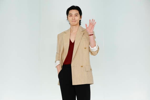 Chanel Metiers d Art 2026 Show Draws Global Stars to Seoul, South Korea South Korean actor and Chanel brand ambassador Park Seo-joon poses for photos during the Chanel Metiers d Art 2026 show in Seoul, South Korea, on May 26, 2026. Seoul South Korea  Copyright: xMatrixxImages JungxUi-Chelx