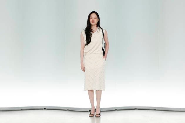 Chanel Metiers d Art 2026 Show Draws Global Stars to Seoul, South Korea Thai actress and singer Ally poses for photos during the Chanel Metiers d Art 2026 show in Seoul, South Korea, on May 26, 2026. Seoul South Korea  Copyright: xMatrixxImages JungxUi-Chelx