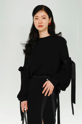 Chanel Metiers d Art 2026 Show Draws Global Stars to Seoul, South Korea South Korean actress Jeon Yeo-been poses for photos during the Chanel Metiers d Art 2026 show in Seoul, South Korea, on May 26, 2026. Seoul South Korea  Copyright: xMatrixxImages JungxUi-Chelx