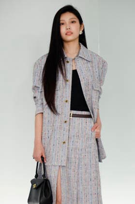 Chanel Metiers d Art 2026 Show Draws Global Stars to Seoul, South Korea Wonhee of South Korean girl group ILLIT poses for photos during the Chanel Metiers d Art 2026 show in Seoul, South Korea, on May 26, 2026. Seoul South Korea  Copyright: xMatrixxImages JungxUi-Chelx