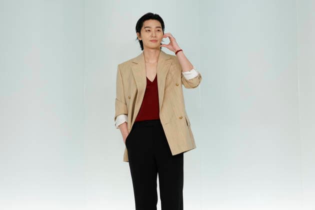 Chanel Metiers d Art 2026 Show Draws Global Stars to Seoul, South Korea South Korean actor and Chanel brand ambassador Park Seo-joon poses for photos during the Chanel Metiers d Art 2026 show in Seoul, South Korea, on May 26, 2026. Seoul South Korea  Copyright: xMatrixxImages JungxUi-Chelx
