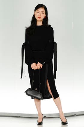 Chanel Metiers d Art 2026 Show Draws Global Stars to Seoul, South Korea South Korean actress Jeon Yeo-been poses for photos during the Chanel Metiers d Art 2026 show in Seoul, South Korea, on May 26, 2026. Seoul South Korea  Copyright: xMatrixxImages JungxUi-Chelx