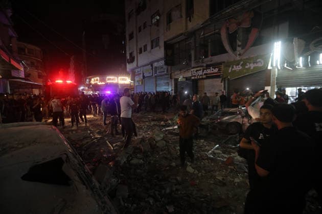 Palestinians inspect Israeli airstrike site in Gaza City Palestinians gather in a street to inspect the site of an Israeli airstrike on a residential building in Gaza City, on May 26, 2026. Photo by Belal Osama apaimages Gaza Gaza Strip Palestinian Territory 260526_Gaza_BO_2_00(3) Copyright: xapaimagesxBelalxOsamax xapaimagesx