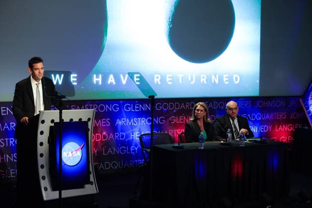 May 26, 2026, Washington, District Of Columbia, USA: Joined on stage by LORI GLAZE, Acting Associate Administrator, Exploration Systems Development Mission Directorate, NASA, and CARLOS GARCIA-GALAN, Program Executive, Moon Base, NASA, NASA Administrator JARED ISAACMAN, left at podium, speaks at a press conference announcing Moon Base plans and mission progress at NASA Headquarters in Washington, D.C. on May 26, 2026. NASA s Moon Base program is a long-term lunar exploration and infrastructure initiative designed to enable sustained human presence at the lunar South Pole. Washington USA  - ZUMAd227 20260526_znp_d227_006 Copyright: xBryanxDozierx