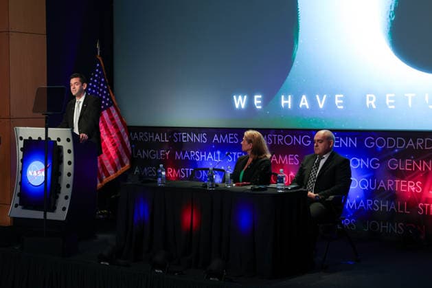May 26, 2026, Washington, District Of Columbia, USA: Joined on stage by LORI GLAZE, Acting Associate Administrator, Exploration Systems Development Mission Directorate, NASA, and CARLOS GARCIA-GALAN, Program Executive, Moon Base, NASA, NASA Administrator JARED ISAACMAN, left at podium, speaks at a press conference announcing Moon Base plans and mission progress at NASA Headquarters in Washington, D.C. on May 26, 2026. NASA s Moon Base program is a long-term lunar exploration and infrastructure initiative designed to enable sustained human presence at the lunar South Pole. Washington USA  - ZUMAd227 20260526_znp_d227_007 Copyright: xBryanxDozierx