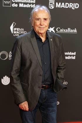 III Premios de la Academia de la Música Joan Manuel Serrat during the gala ceremony of the Premios de la Academia de la Música, on May 26, 2026, in Madrid Spain The Premios de la Academia de la Música celebrate their third edition After the success of their debut in 2024 and the emotion experienced during the ceremony of 2025, the Academia de la Música of Spain rolls out its red carpet to recognize the best works of the Spanish music industry and to definitively consolidate these awards that were born to stay, the Spanish Academy of Music rolls out its red carpet to recognize the best works of the Spanish music industry and definitively consolidate these awards that were born to stay PHOTOCALL PREMIOS MÚSICA Ángel Díaz Brin Madrid Madrid S  Copyright: xÃngelxDiazxBrinasx 7552594