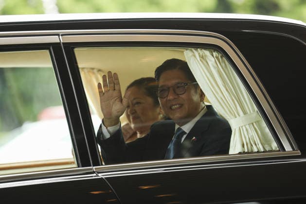 Philippine President Ferdinand ‘Bongbong’ Marcos visits Tokyo TOKYO, JAPAN - MAY 27: (----EDITORIAL USE ONLY MANDATORY CREDIT - ISSEI KATO REUTERS POOL - NO MARKETING NO ADVERTISING CAMPAIGNS - DISTRIBUTED AS A SERVICE TO CLIENTS----) Japan s Emperor Naruhito and Empress Masako see off Philippine President Ferdinand Marcos Jr. and his wife Liza Araneta Marcos as they leave the Imperial Palace after their welcome ceremony and meeting in Tokyo, Japan May 27, 2026. REUTERS Issei Kato Pool Anadolu Tokyo Japan. Editorial use only. Please get in touch for any other usage.  Copyright: x2026xAnadoluxREUTERS IsseixKato Poolx