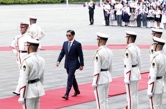 Philippine President Ferdinand ‘Bongbong’ Marcos visits Tokyo TOKYO, JAPAN - MAY 27: (----EDITORIAL USE ONLY MANDATORY CREDIT - FRANCK ROBICHON POOL EPA - NO MARKETING NO ADVERTISING CAMPAIGNS - DISTRIBUTED AS A SERVICE TO CLIENTS----) Philippine President Ferdinand Marcos Jr. (C) inspects a guard of honour at the Imperial Palace in Tokyo, Japan, 27 May 2026. Philippine President Ferdinand Marcos Jr. is currently on a state visit to Japan from 26 to 29 May 2026. Franck Robichon EPA POOL Anadolu Tokyo Japan. Editorial use only. Please get in touch for any other usage.  Copyright: x2026xAnadoluxFranckxRobichon EPA xPOOLx